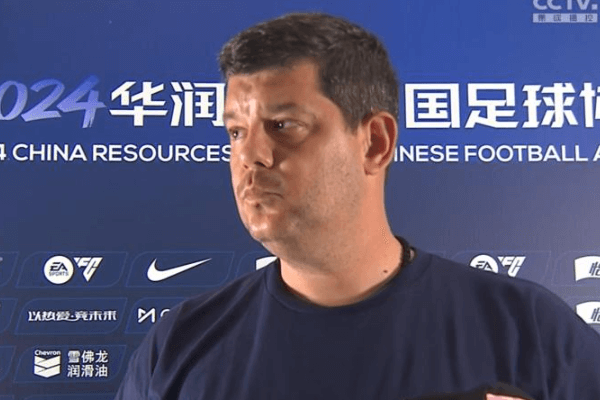 爭議判罰后梅州客家主帥里斯蒂奇贊揚球隊的表現