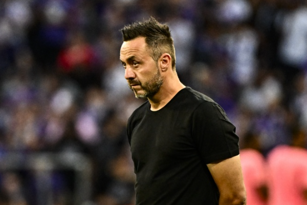 國足包機政策靈活應對,足協將按需果斷決策