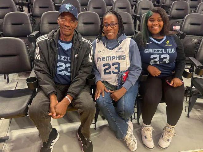 開拓者的11號簽,變成瞭灰熊未來核心?