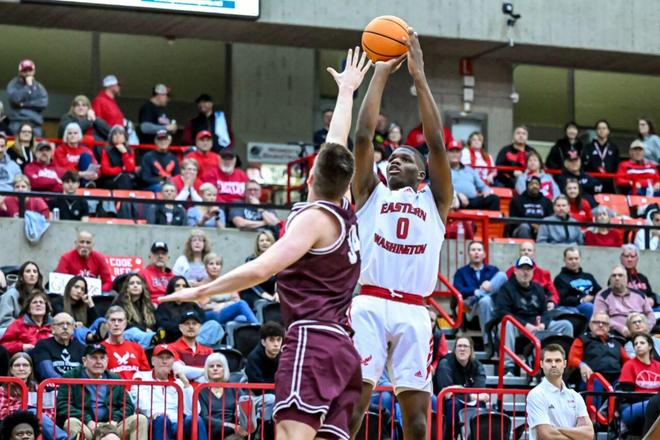 開拓者的11號簽,變成瞭灰熊未來核心?