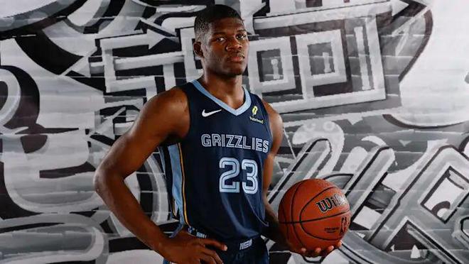 開拓者的11號簽,變成瞭灰熊未來核心?